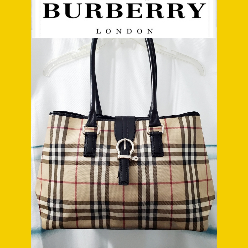 Burberry Authentic Shoulder Bag